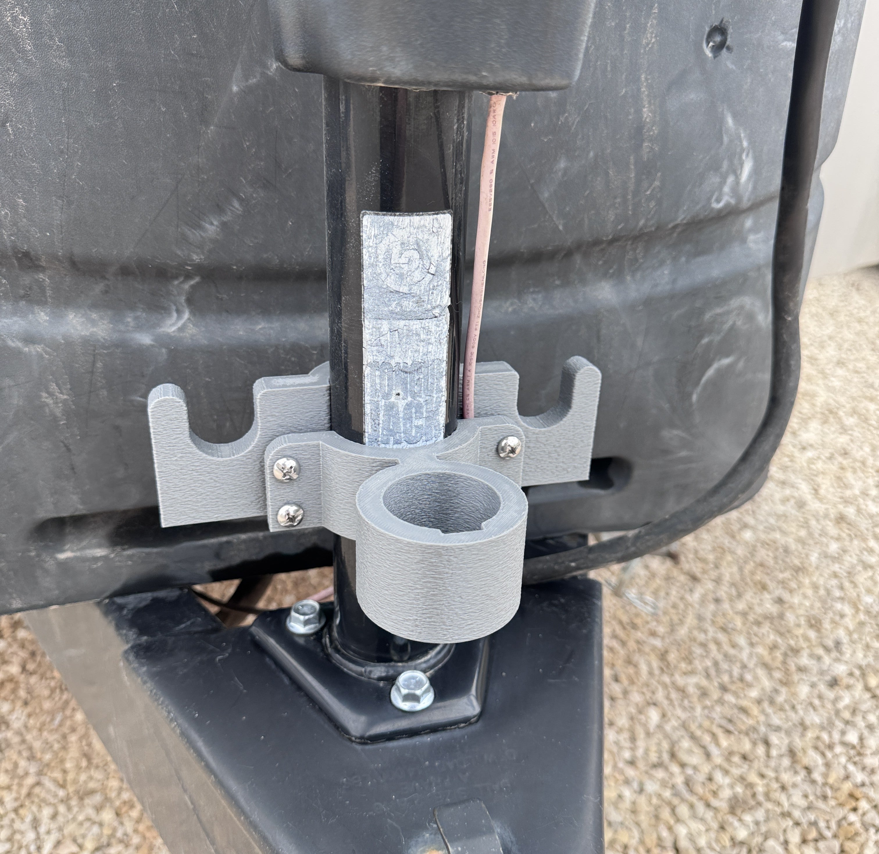 RV TOW CHAIN & PLUG ORGANIZER