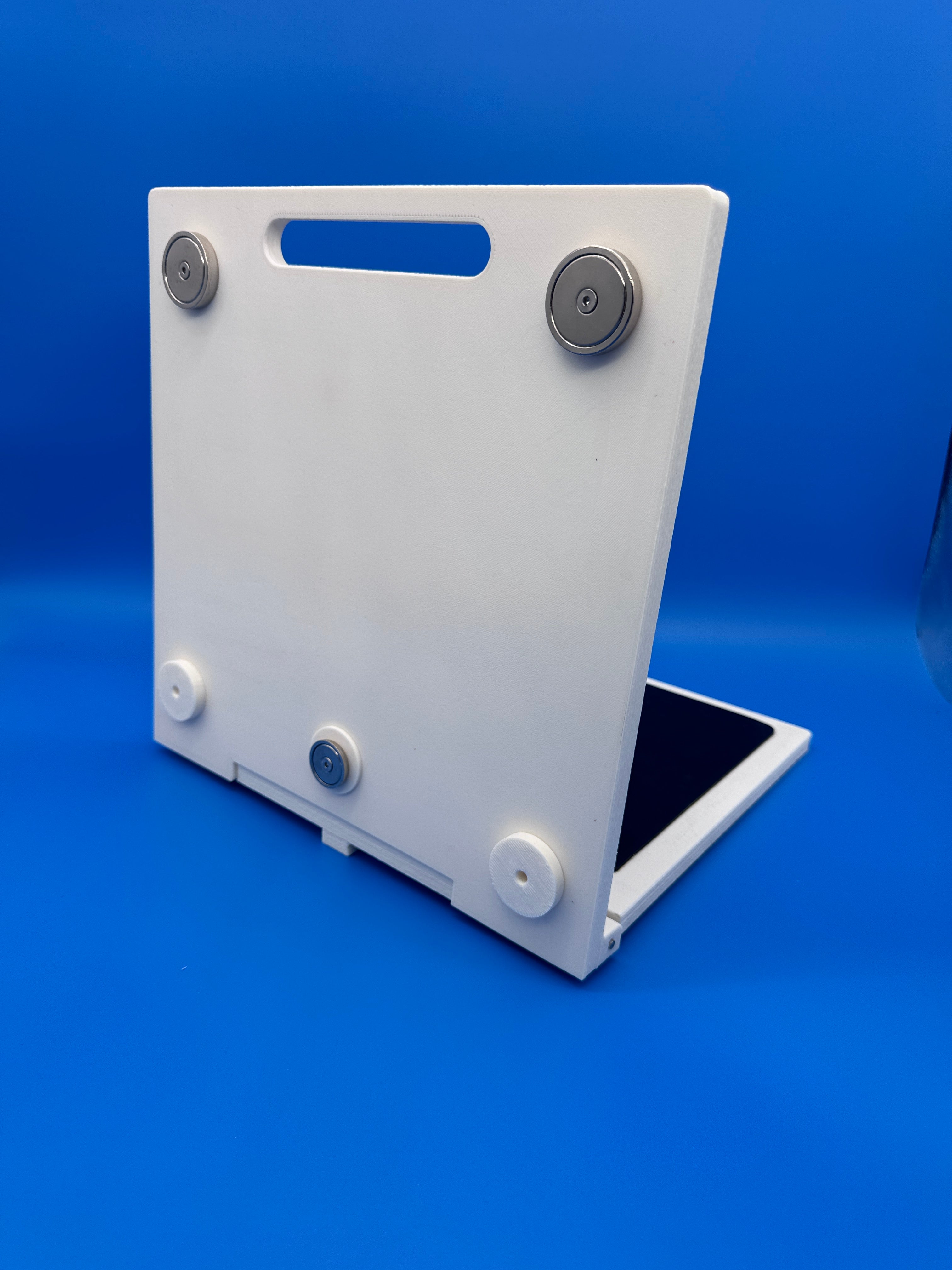 PORTABLE LAPTOP WORKSTATION (MAGNETIC)